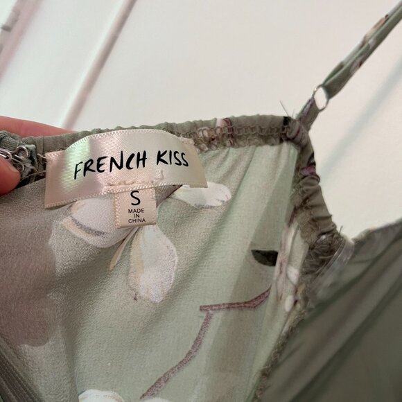 Pale green chiffon summer dress - Picture 4 of 11